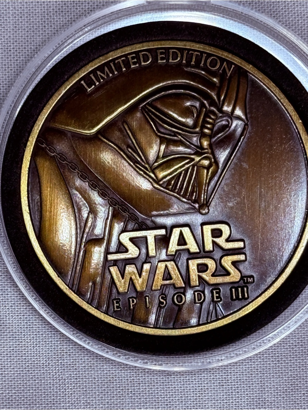 Star Wars Episode lll 2005 Limited Edition Darth Vader coin Target DVD exclusive